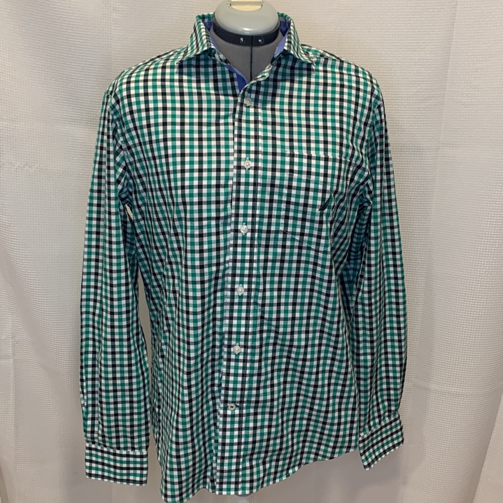 Nautica long sleeve button down shirt - Picture 2 of 5